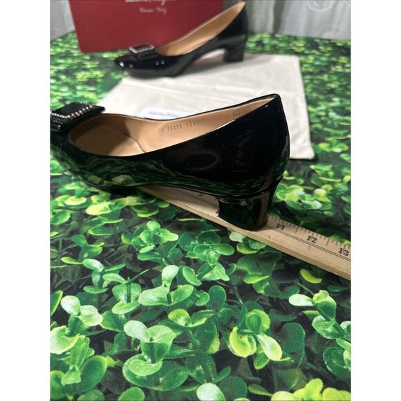 Salvatore Ferragamo Black Patent Leather Chunky Kitten Heels Pumps size 10 AA - Picture 11 of 16